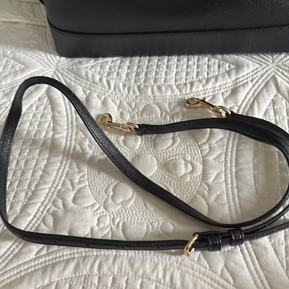 Coach Sierra Satchel Black with Gold Hardware alike New Condition - Picture 7 of 16